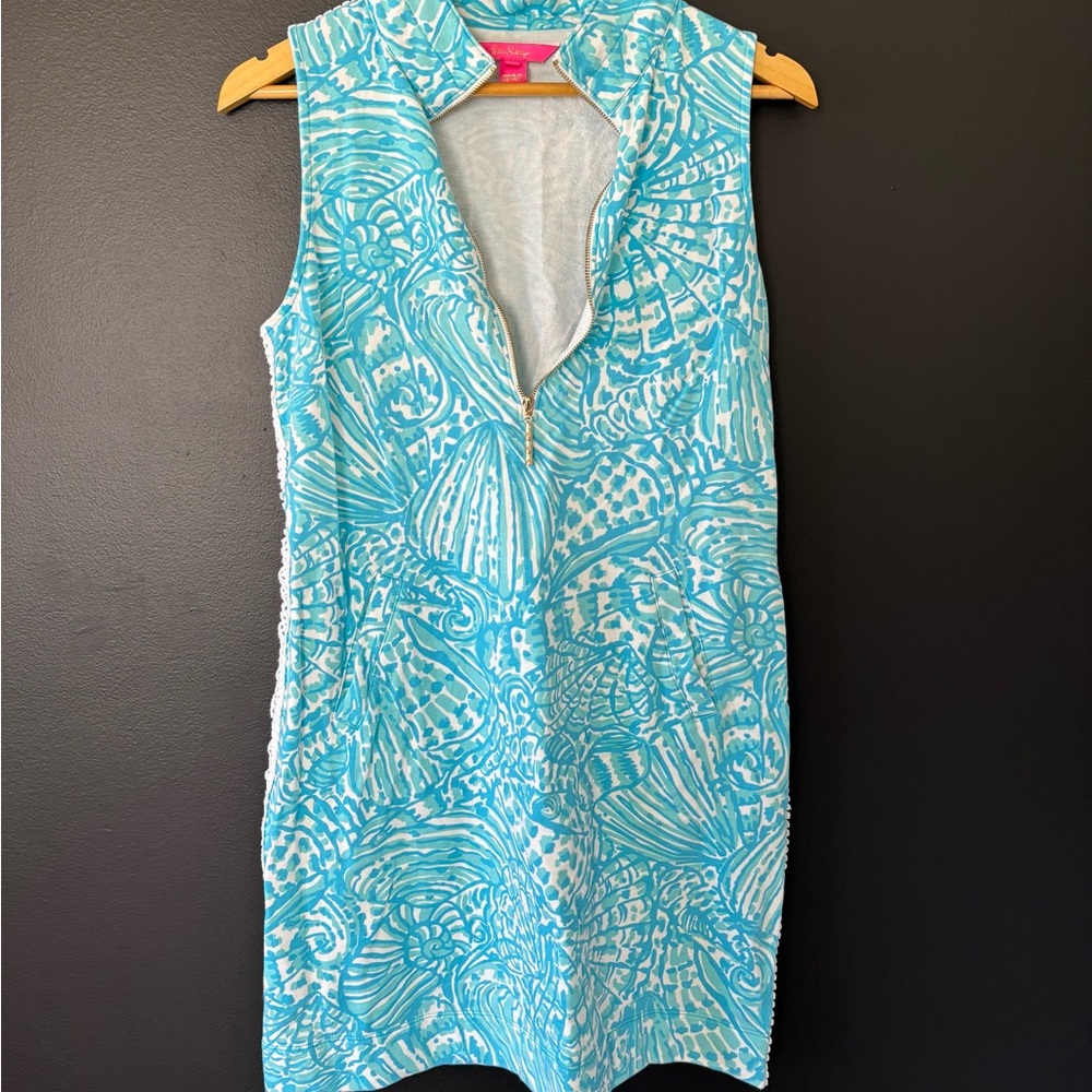 Lilly Pulitzer Blue and White Skipper with Notched Collar for Casual Wear Size M